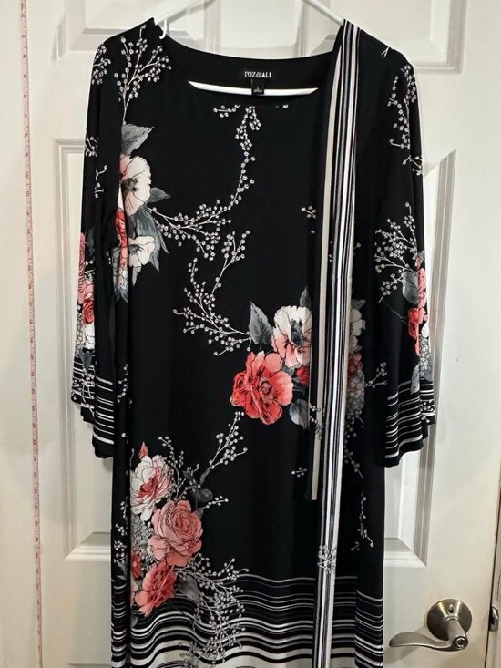 Roz & Ali Dresses & Skirts - Roz & Ali Black Floral Stripe Bell Sleeve Midi Dress Tie Waist Size XL